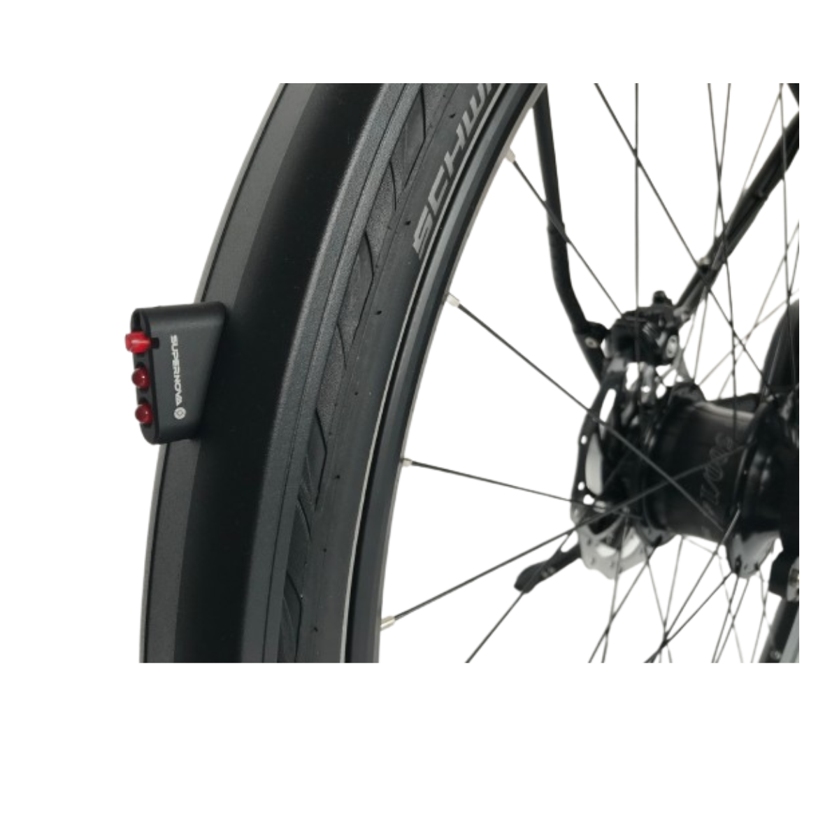 Supernova Taillight an Wingee frei quadrat.png